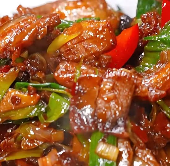 23. Twice-Cooked Pork / 回锅肉